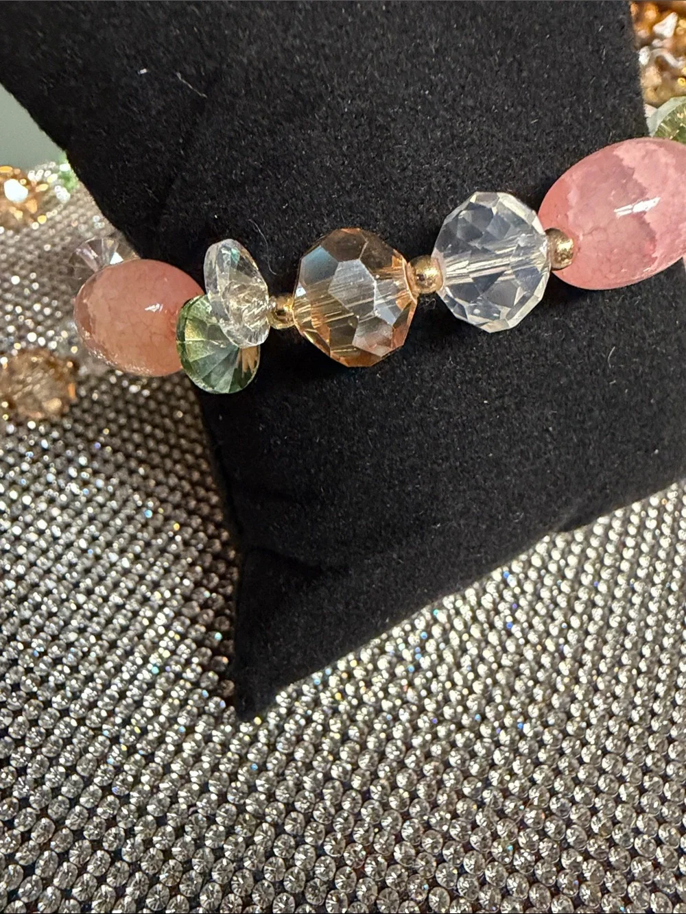 🦋5/$25🦋 Pink Multicolor Crystal Stretch Bracelet